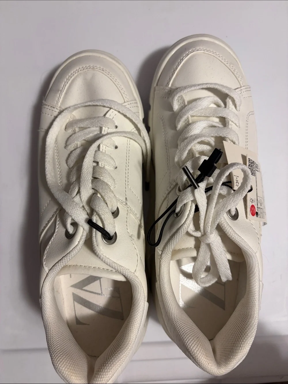 Zara White Low-Top Lace-Up Sneakers